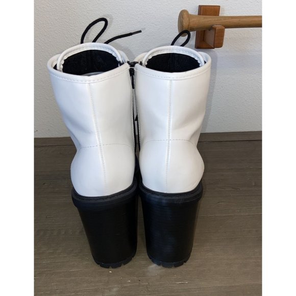 Soda Lace Up Combat Booties Chunky Heel Lug Sole Platform Sz 8.5M, Halloween - Picture 4 of 12